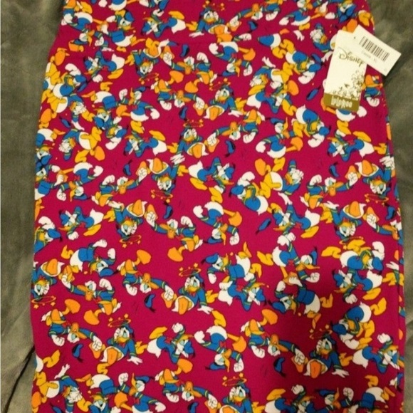 NWT LuLaRoe Disney Collection Donald Duck Print Cassie Skirt Size XL - Picture 5 of 5